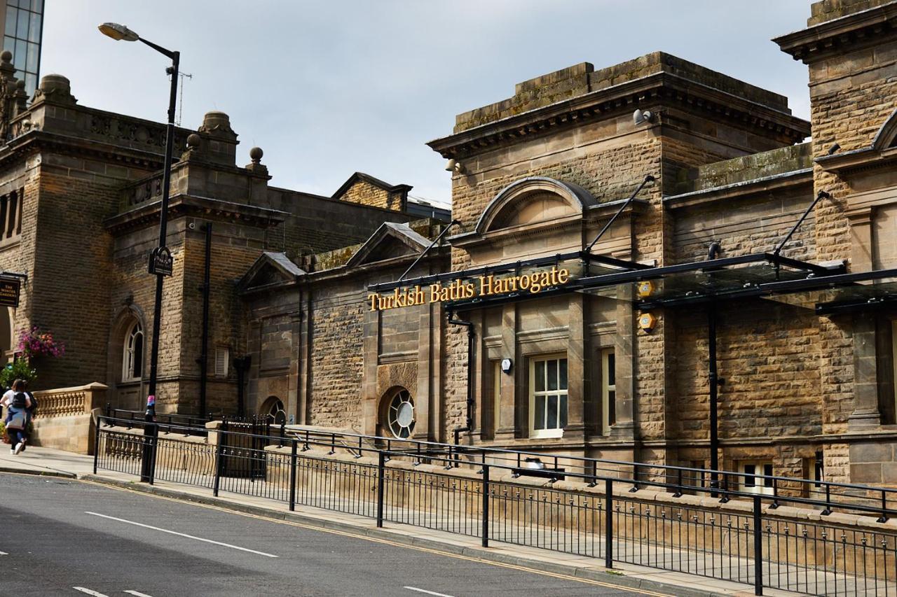 Sherwood House Hotel Harrogate Bagian luar foto