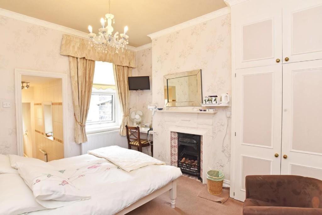 Sherwood House Hotel Harrogate Bagian luar foto